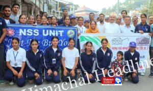 The MP paid his tributes at a function organized in Mandi on the occasion of the birth anniversary of Father of the Nation Mahatma Gandhi and former Prime Minister of India Shri Lal Bahadur Shastri