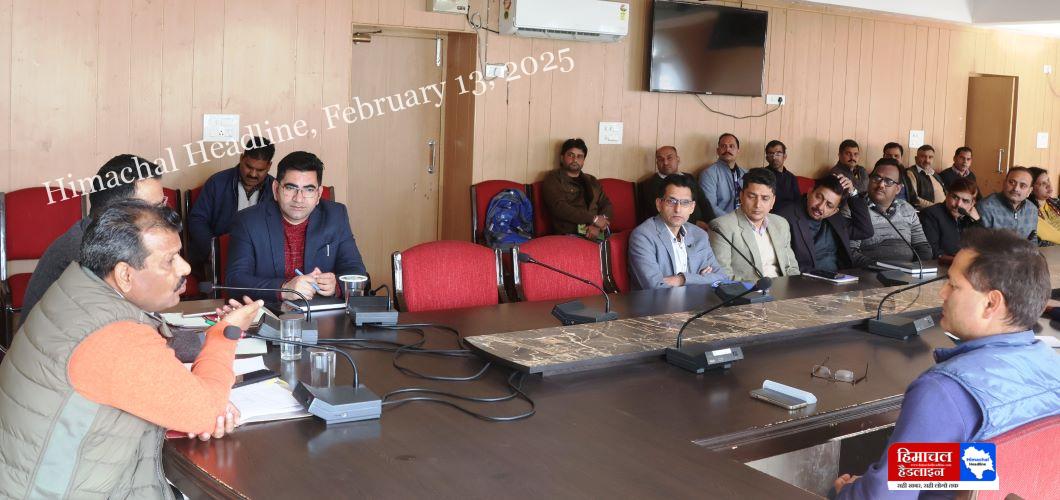 Organizing a meeting regarding departmental exhibitions