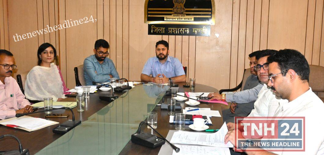 The Deputy Commissioner issued instructions for the prompt resolution of complaints received on the Chief Minister's Seva Sankalp Helpline.