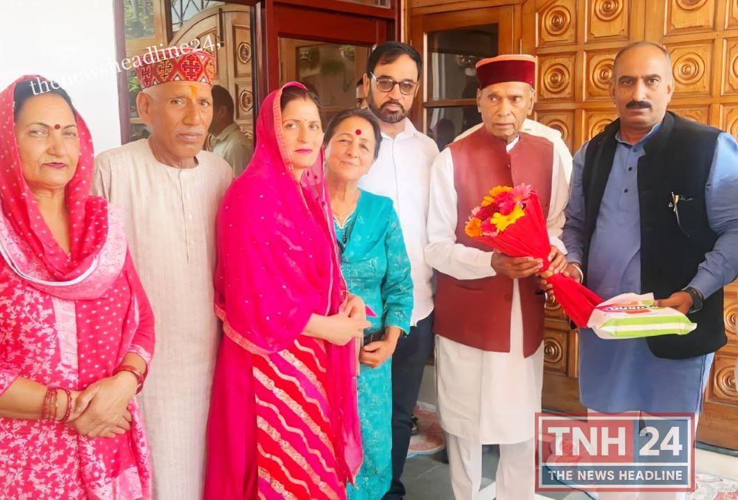 समीरपुर में नव-निर्वाचित जनप्रतिनिधियों का हुजूम; जिला परिषद से लेकर बीडीसी, प्रधान-उपप्रधान तक प्रो. प्रेम कुमार धूमल से आशीर्वाद लेने पहुंच रहे